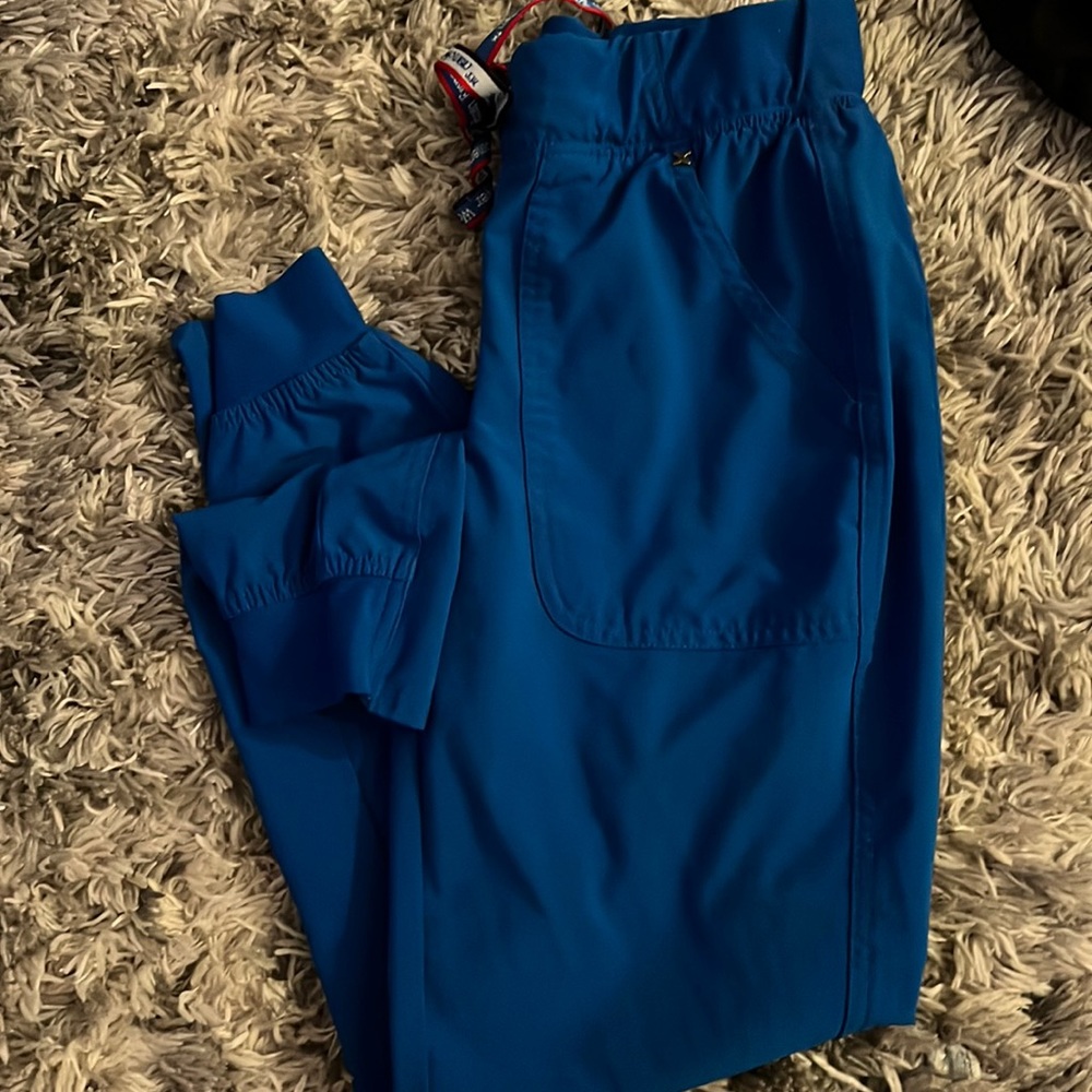 Iflex Cherokee blue uniforms petite Xs jogger pants and shirt